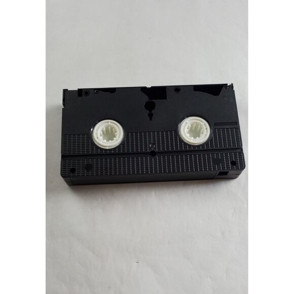 Vintage Balto VHS Tape 1995 - Universal Studios - Clamshell - Picture 4 of 11